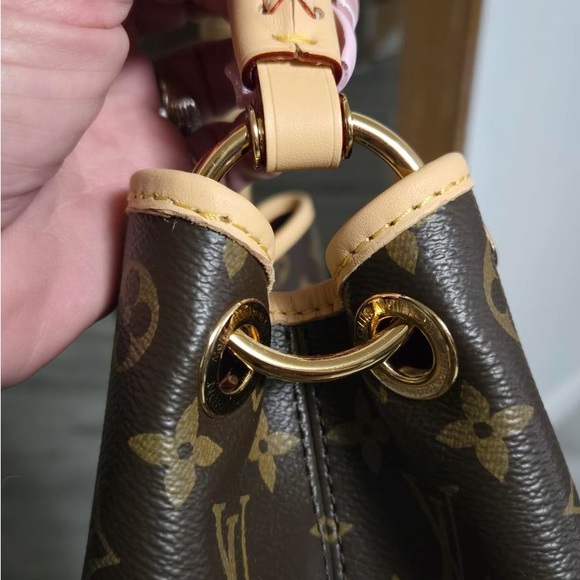 New Again Monogram canvas bag with a braided handle -name tag and Charm CHIPPED - Picture 14 of 16